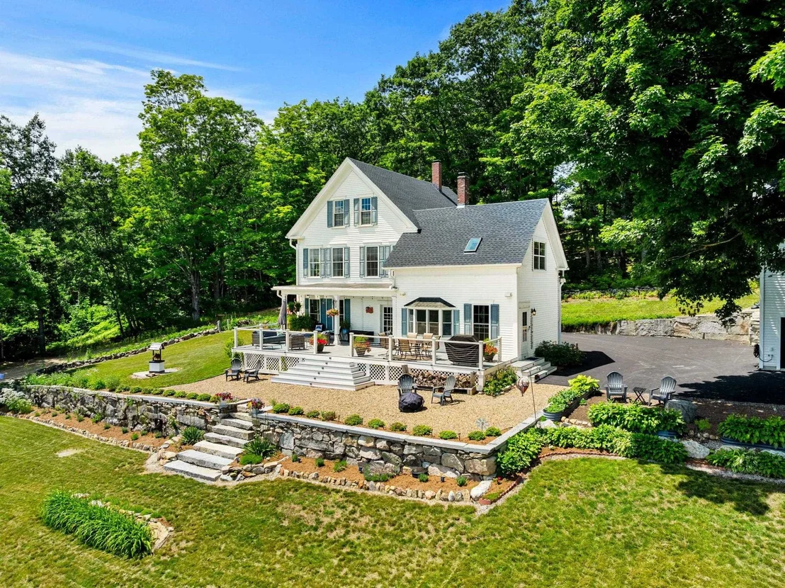 Photo of 1080 N Barnstead