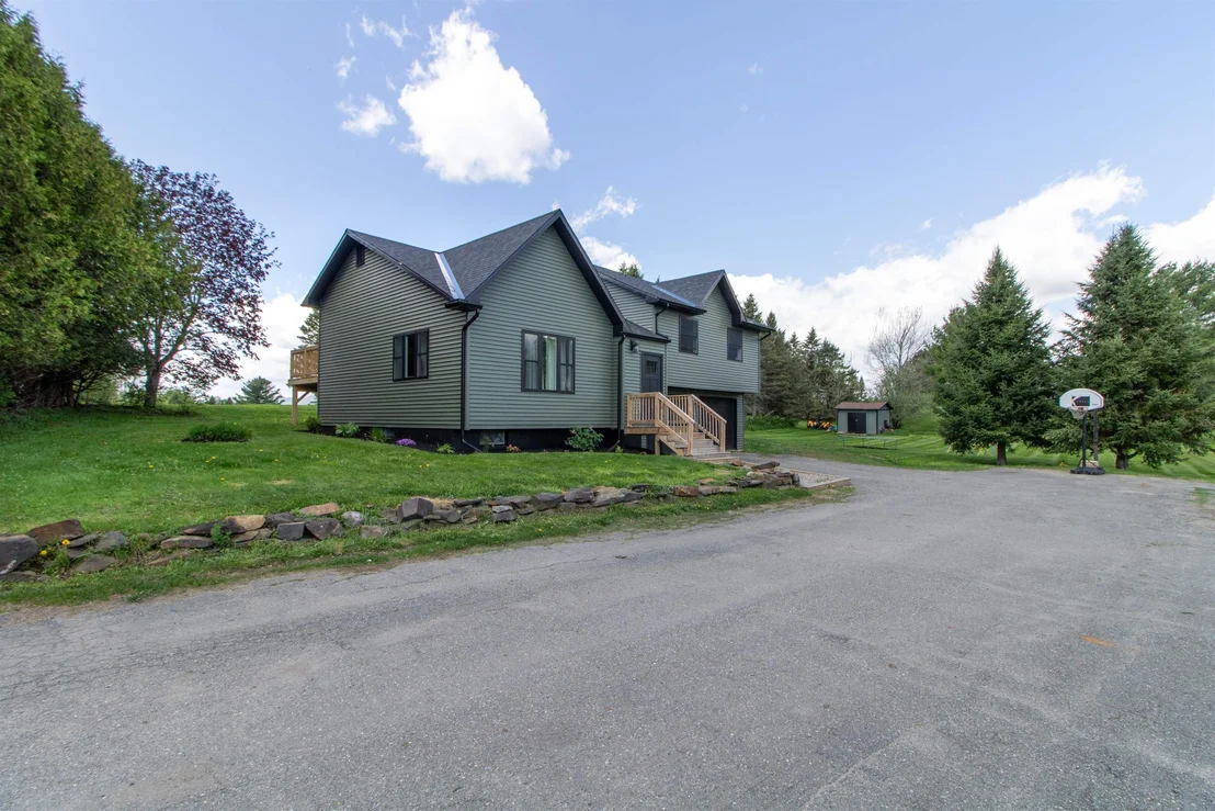 Photo of 287 Lakeview