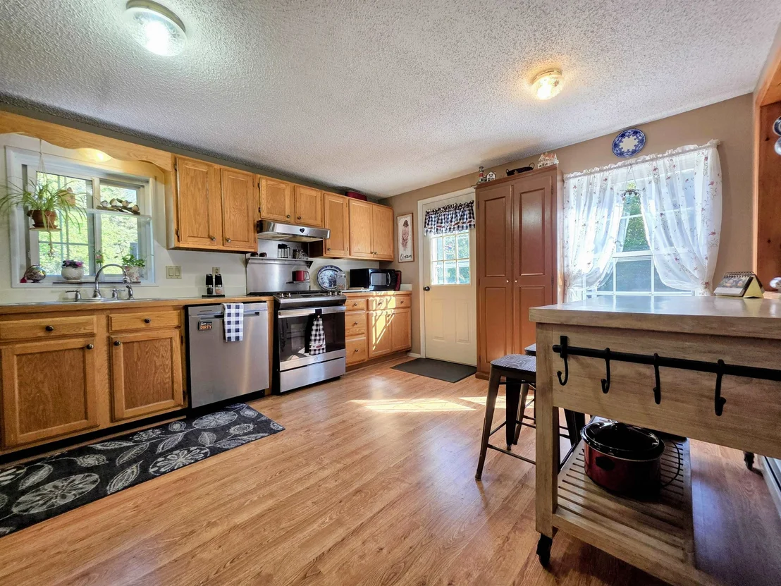 Photo of 255 Gray