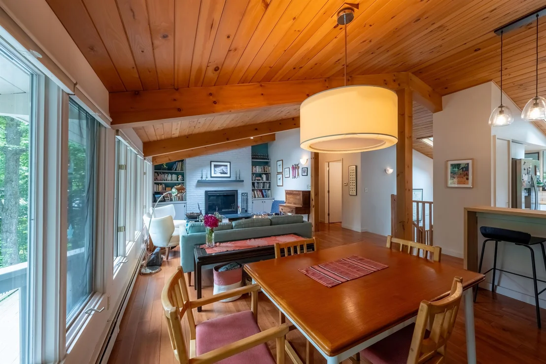 Photo of 477 Morgan