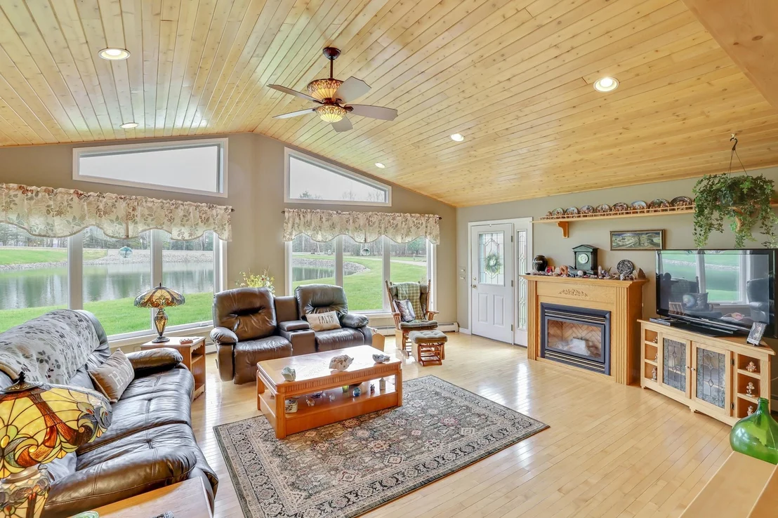 Photo of 348 Maple