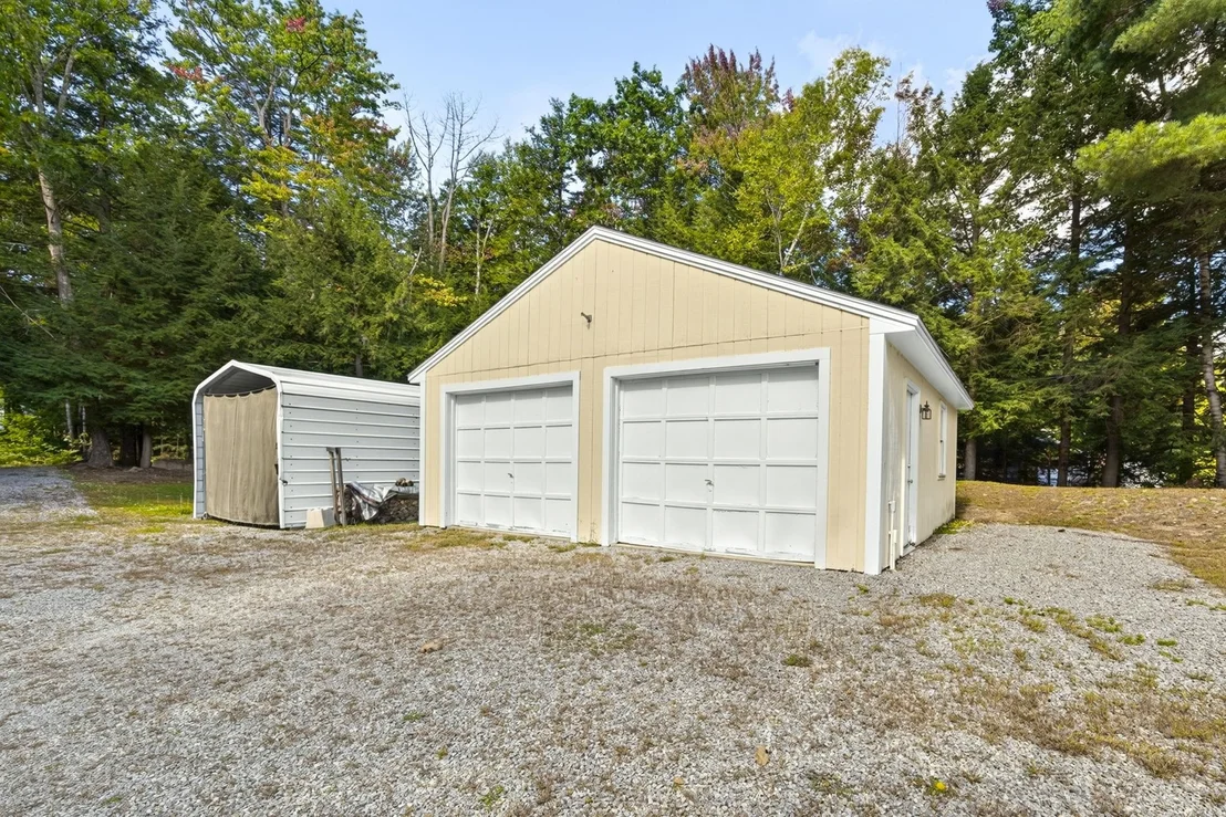 Photo of 536 Whitney