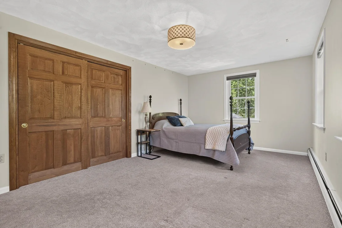 Photo of 28 Longview