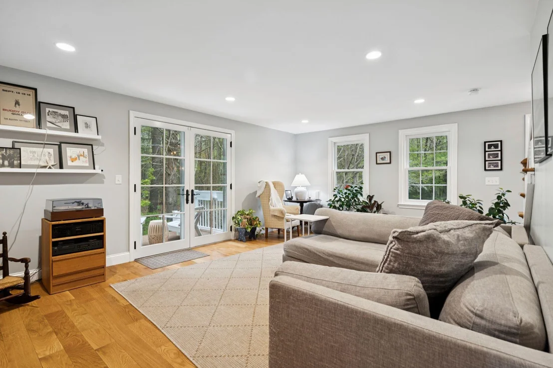 Photo of 12 Hemlock