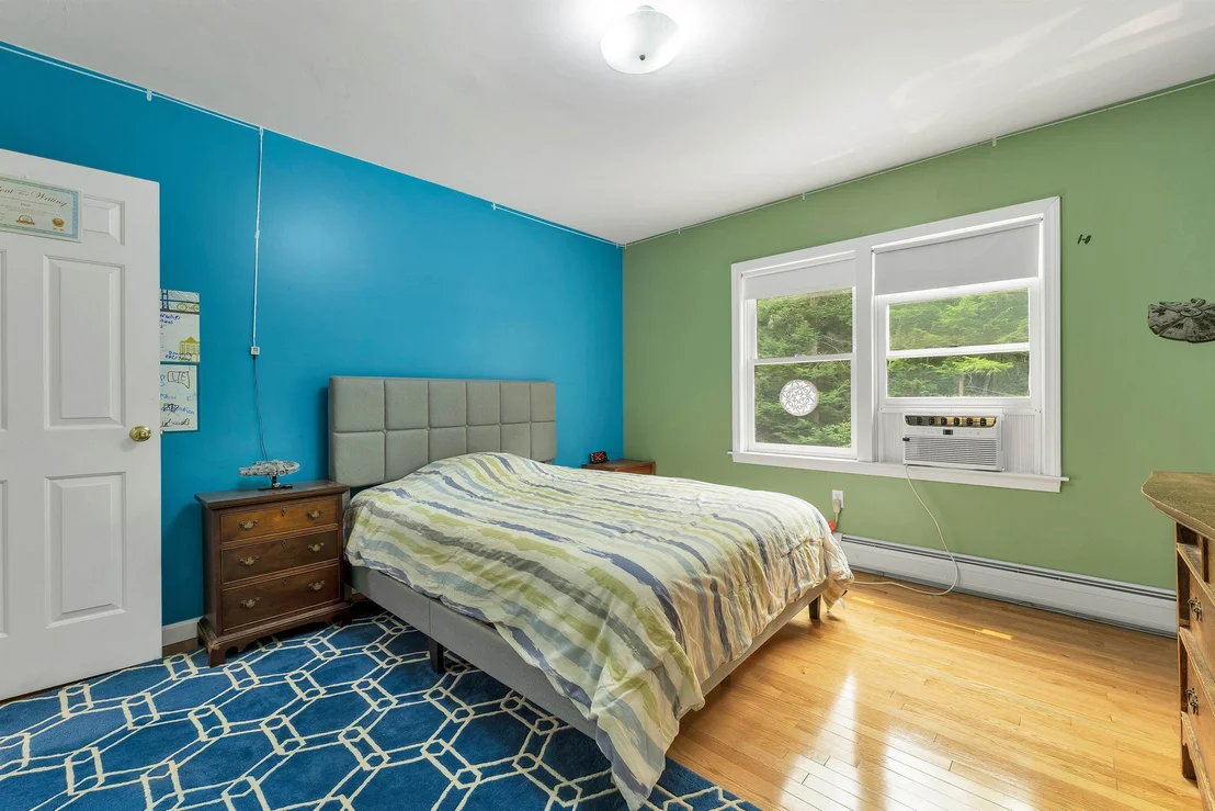 Photo of 11 Longview