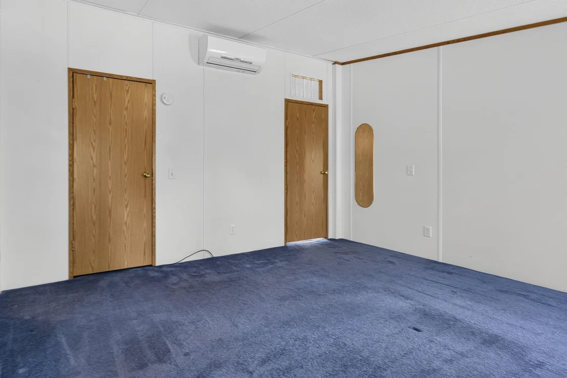 Photo of 955 Calef