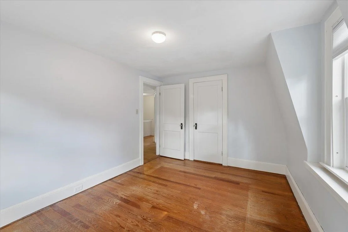 Photo of 838 Maple