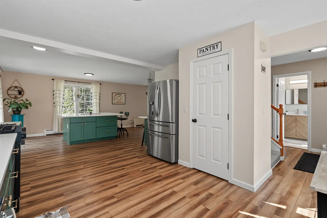 Photo of 590 Main