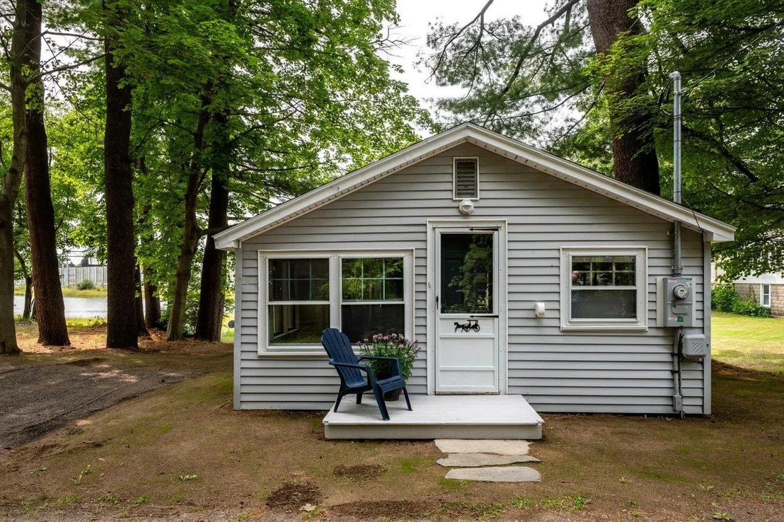 Photo of 348 Dover Point