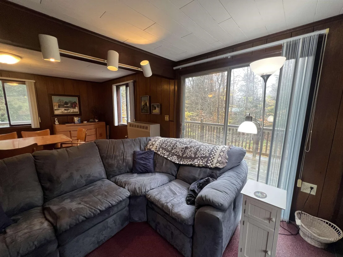 Photo of 40 Ellis Brook