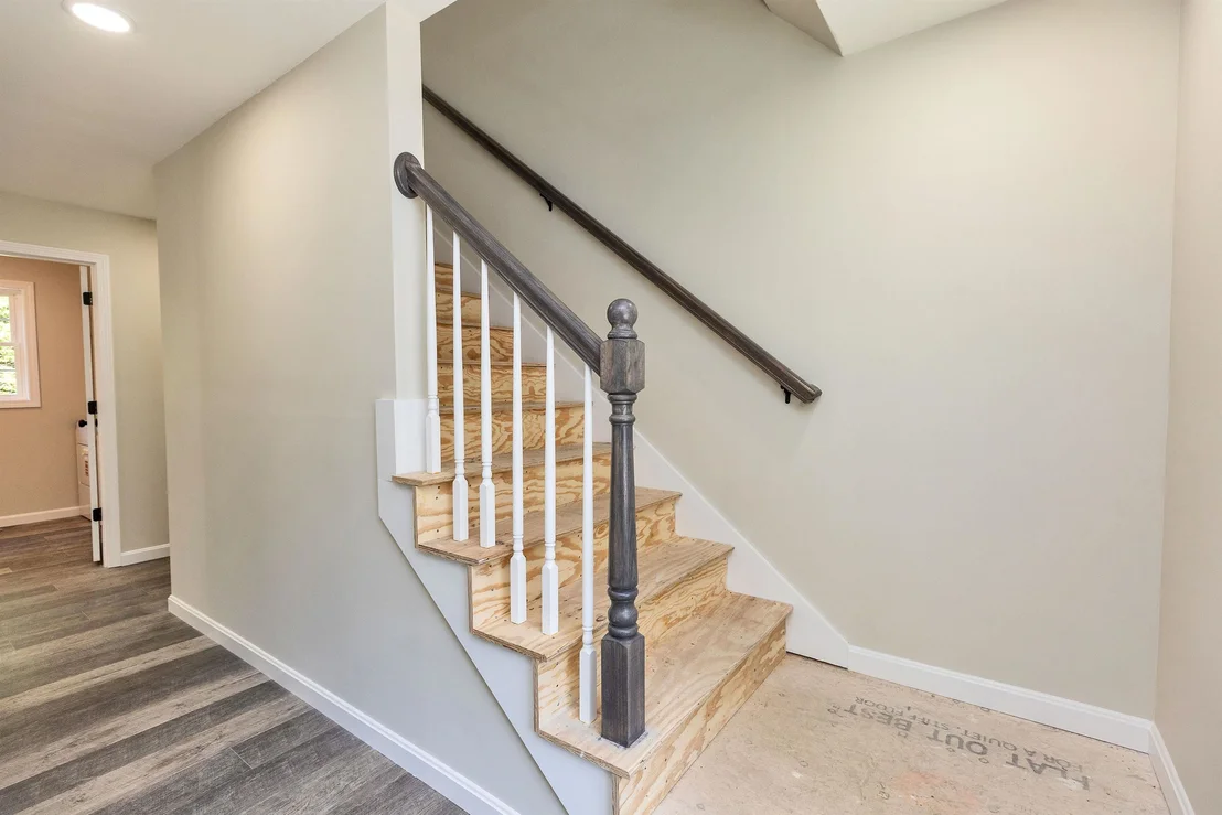 Photo of 32 Deerpoint