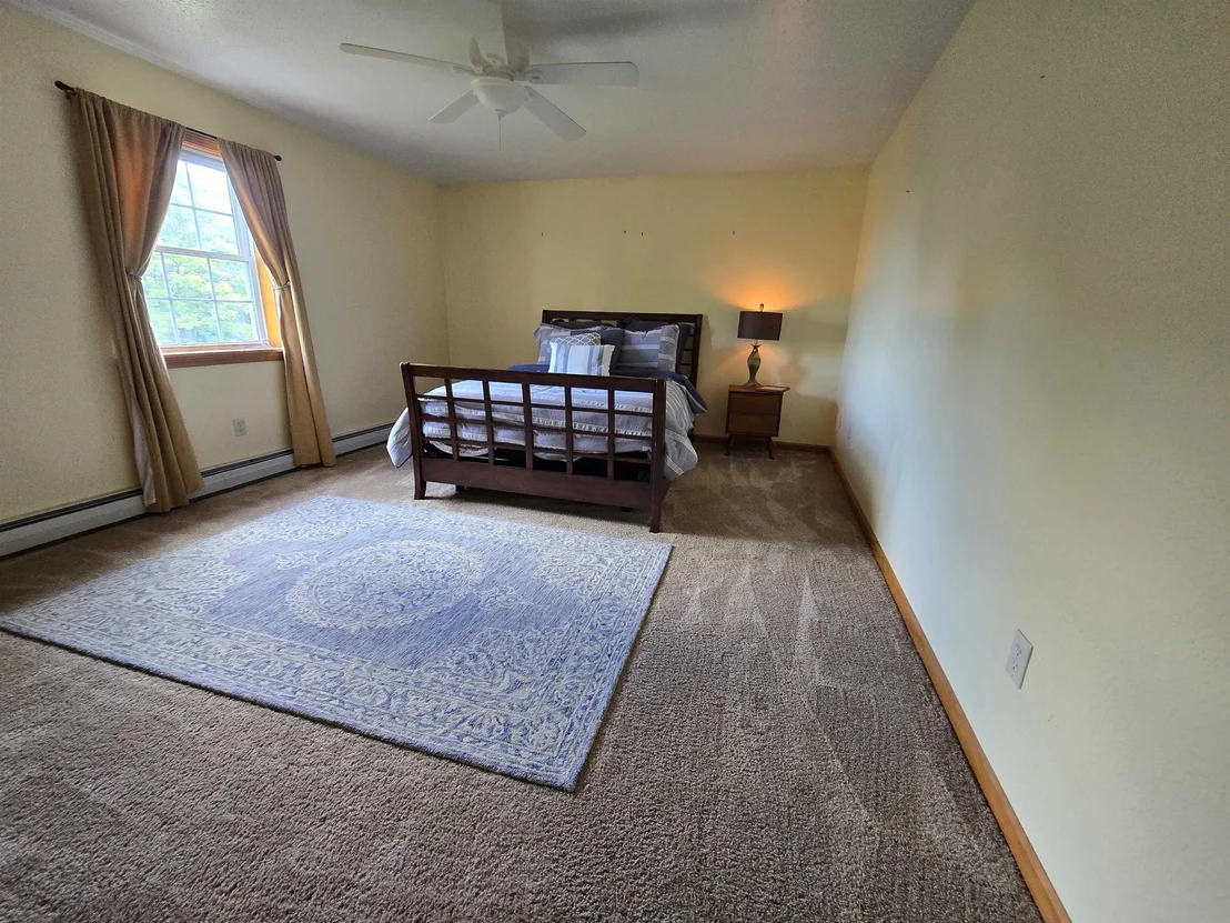 Photo of 892 Burton Hill