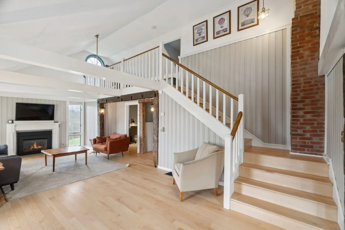 Photo of 441 Rhoades Hill