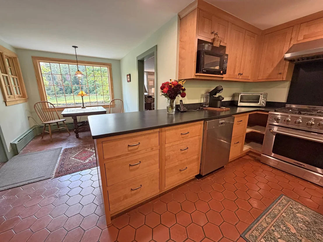 Photo of 220 Hale