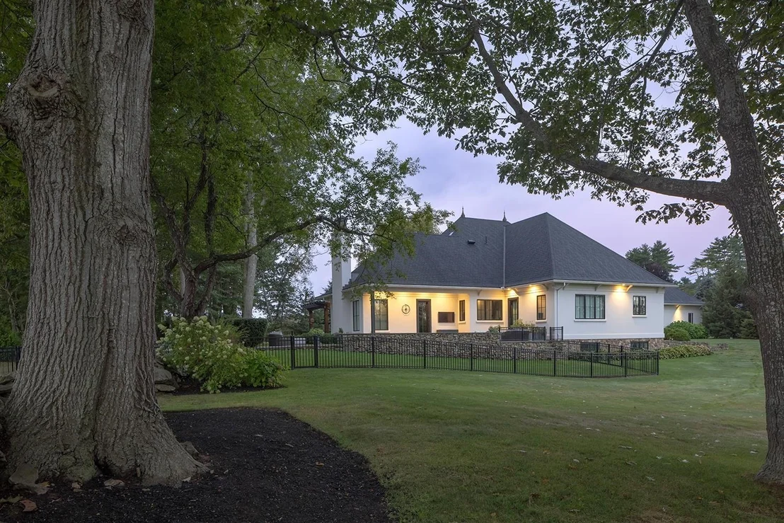 Photo of 12 Runnymede