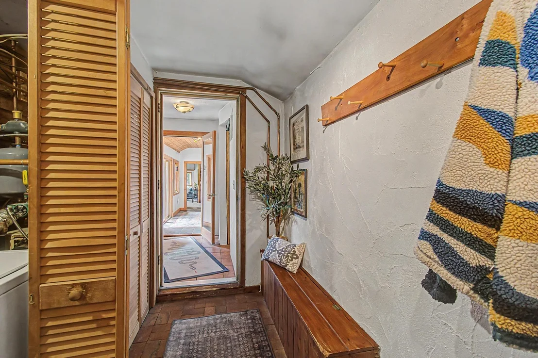 Photo of 2212 Symonds Mill