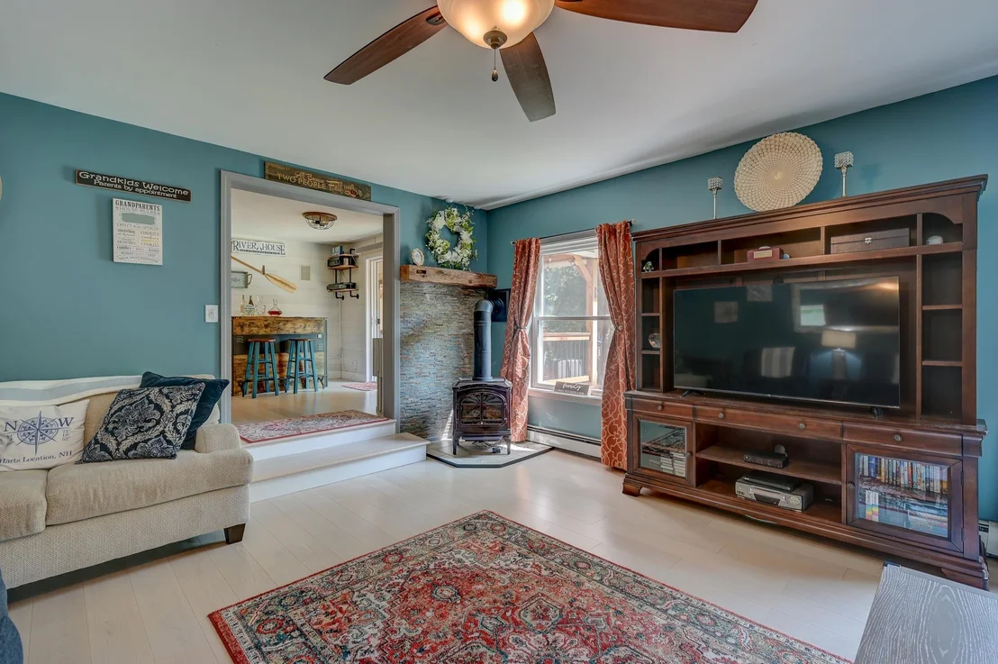 Photo of 633 Cobb Farm