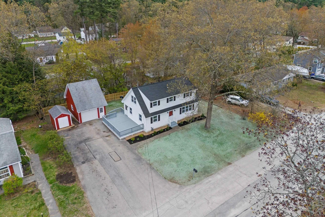 Photo of 12 Hemlock