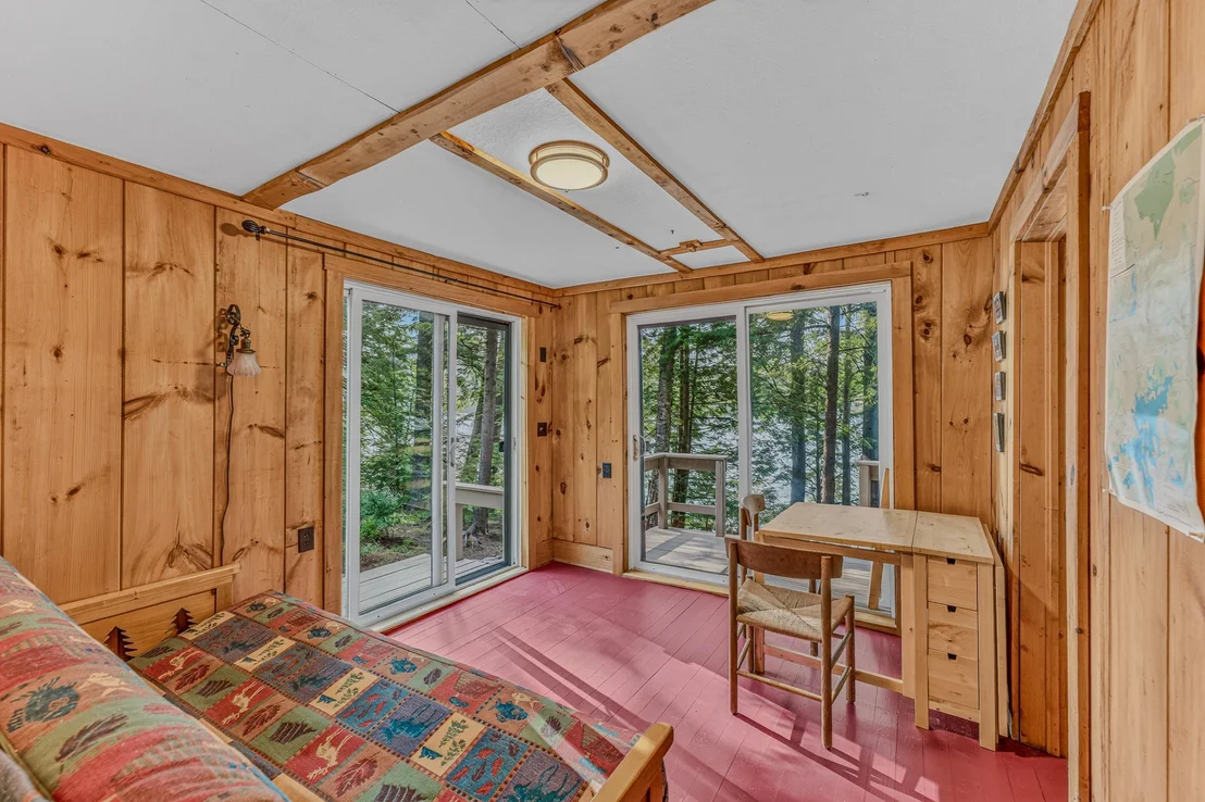 Photo of 16 Hemlock