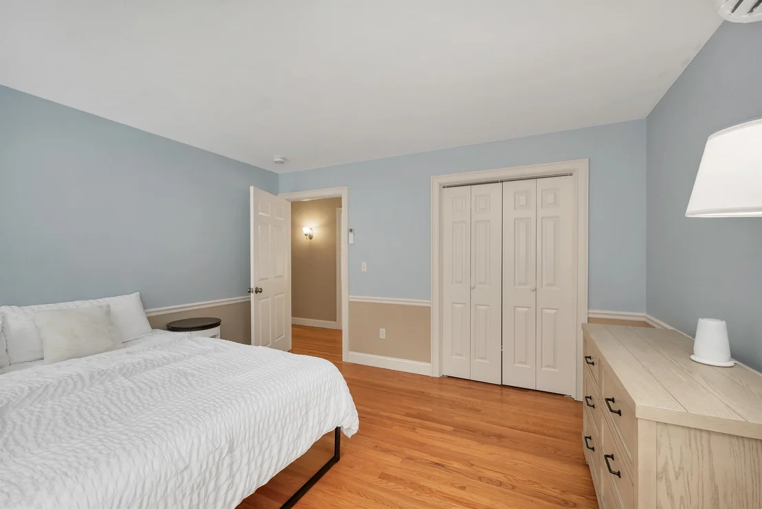 Photo of 37 Allen