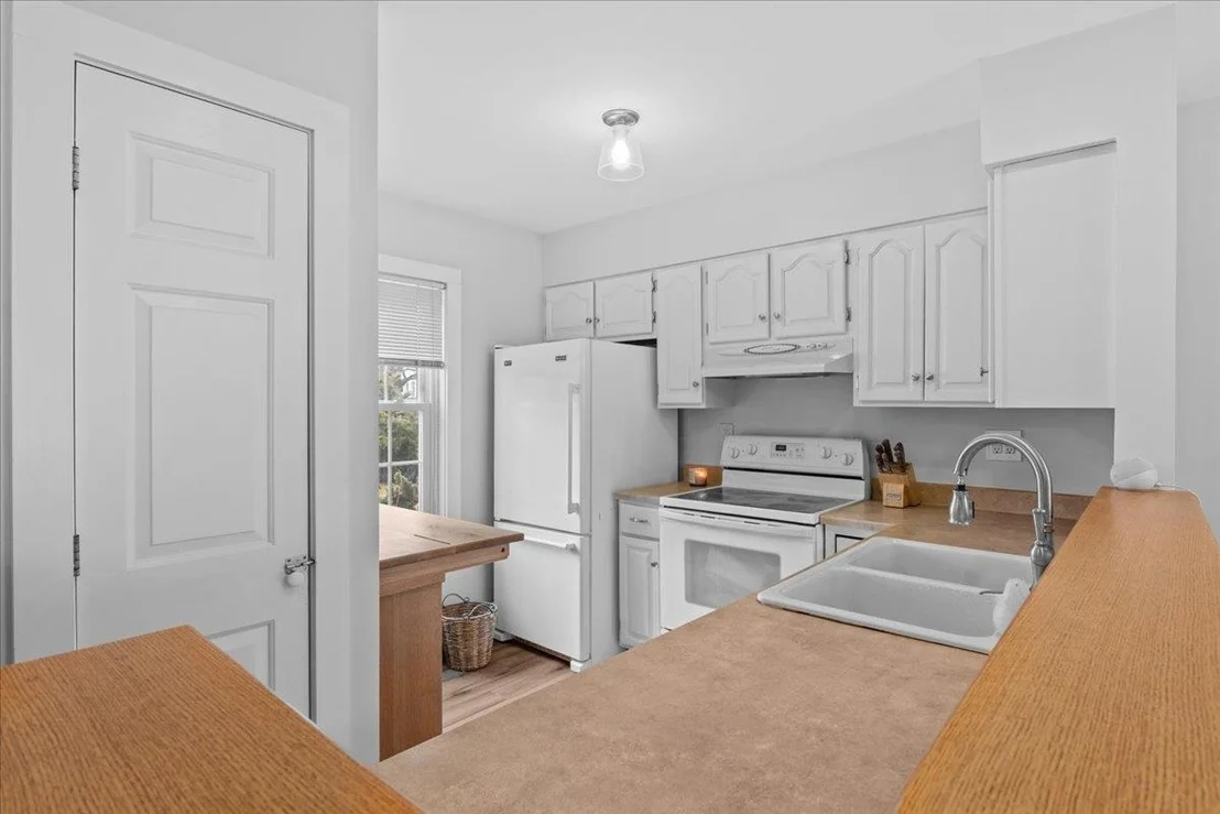 Photo of 433 Westview