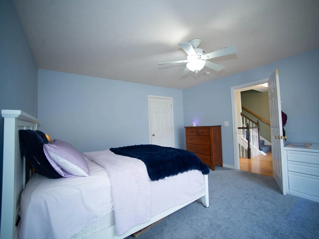 Photo of 28 Fieldstone