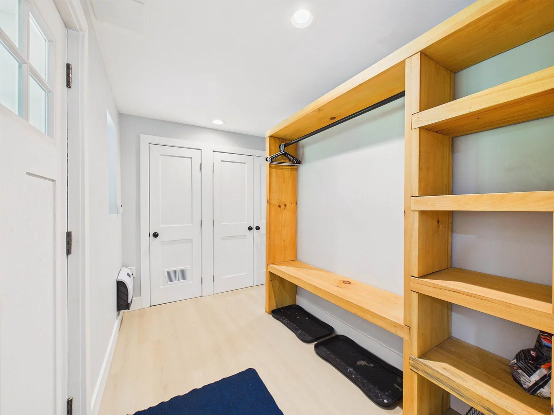 Photo of 165 Silver Spring Hill