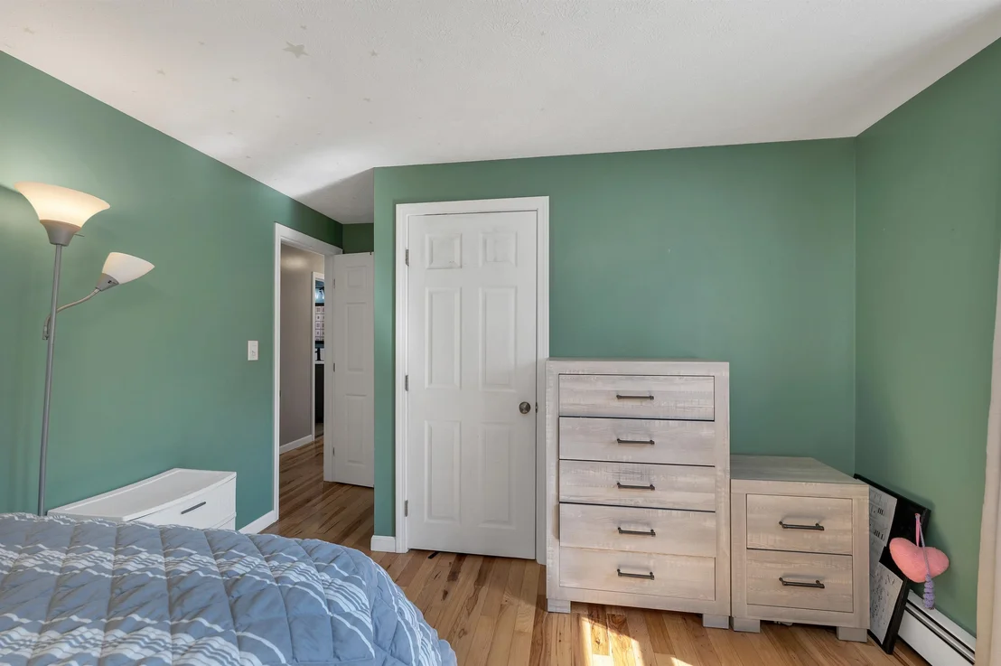 Photo of 3 Dennison