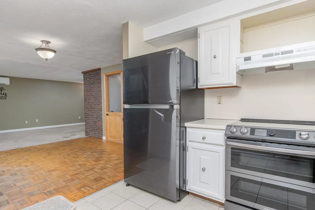 Photo of 20 Redfield