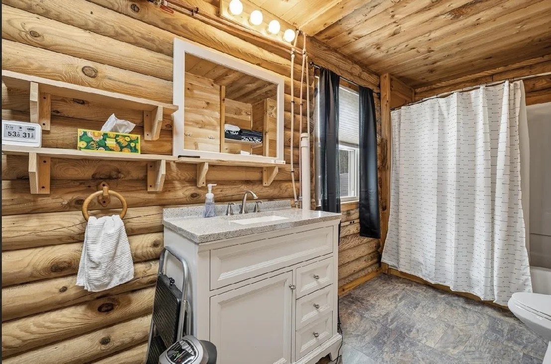 Photo of 2142 Halls Stream