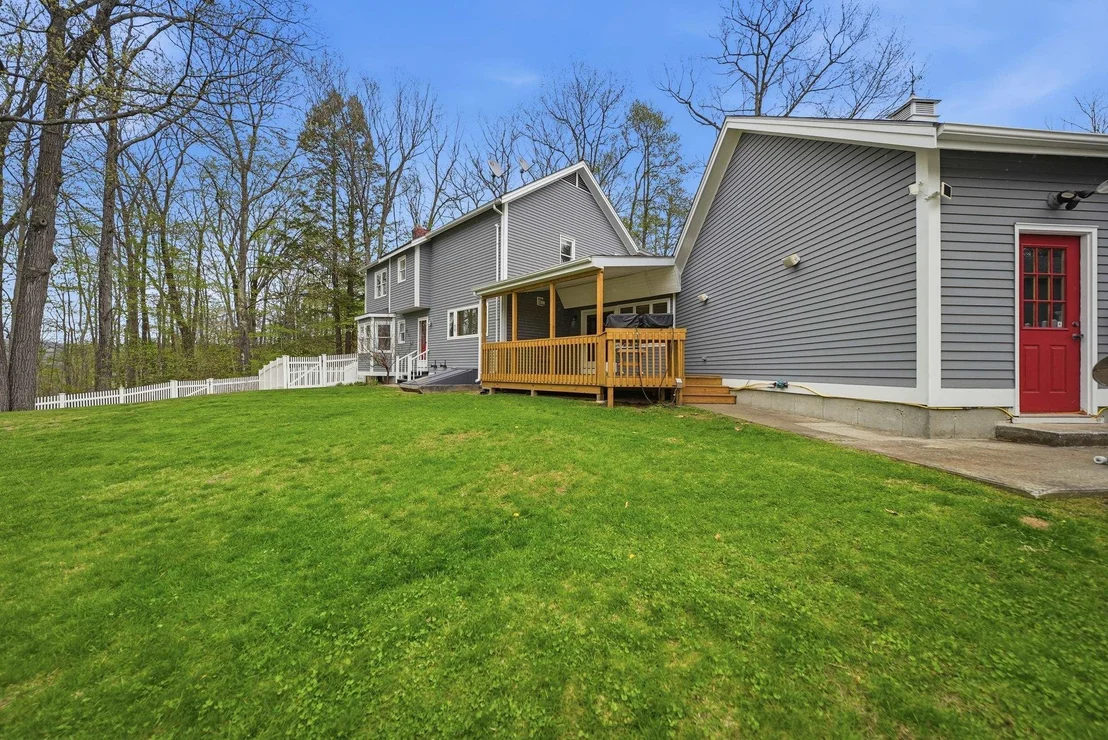 Photo of 142 Forestview