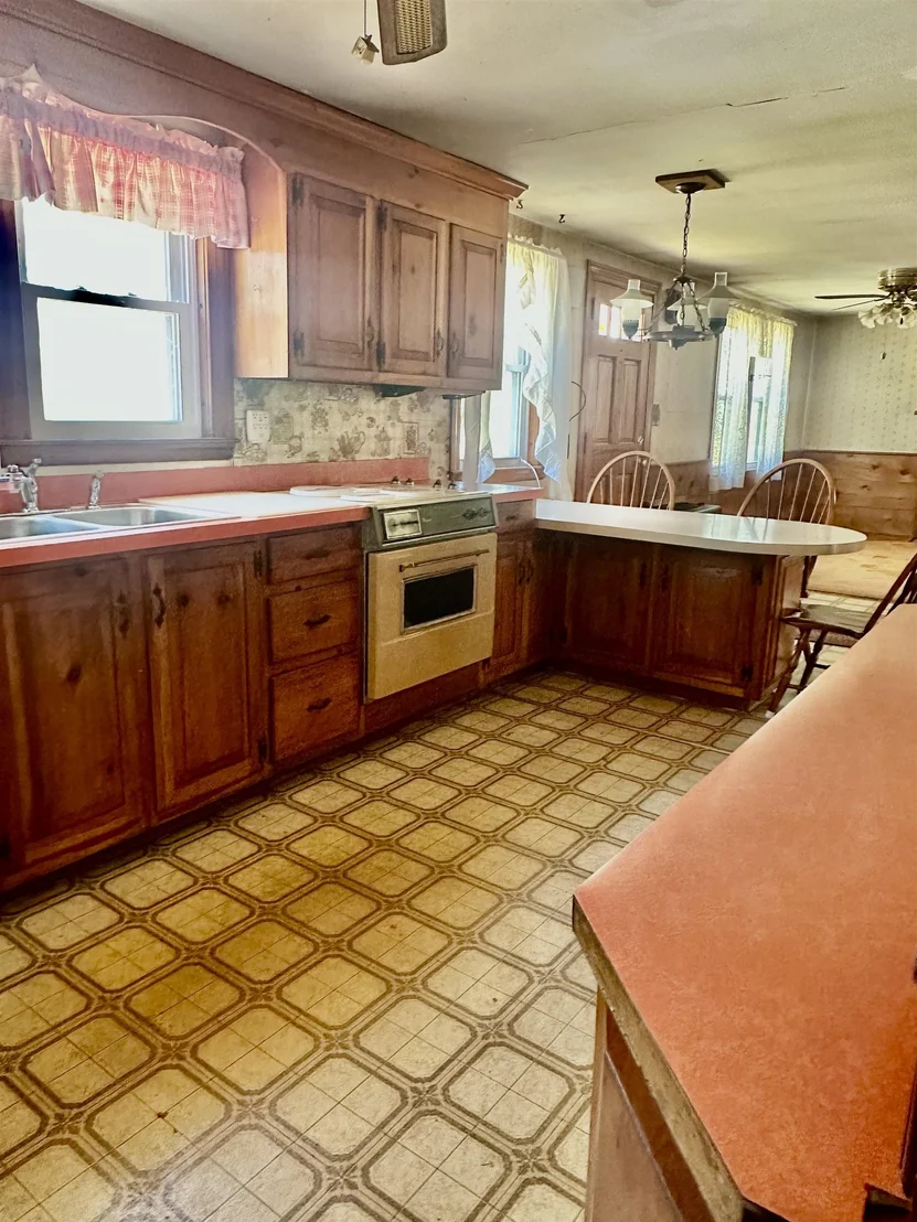 Photo of 1188 Valley