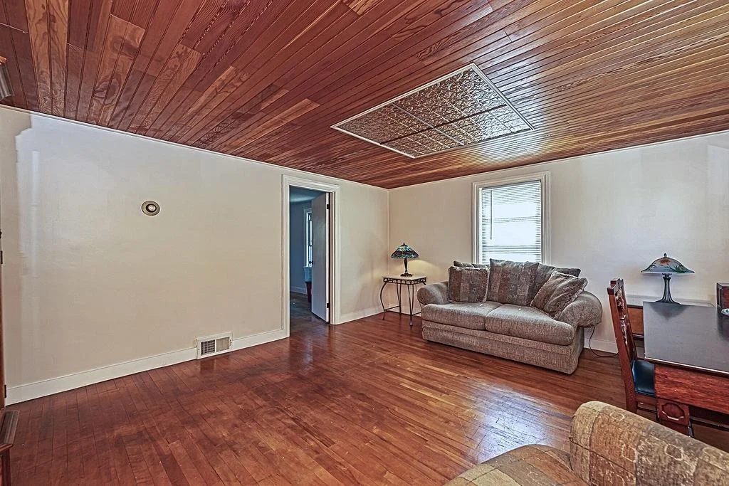 Photo of 18 Pershing