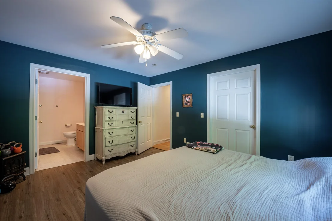 Photo of 633 1st Crown Point