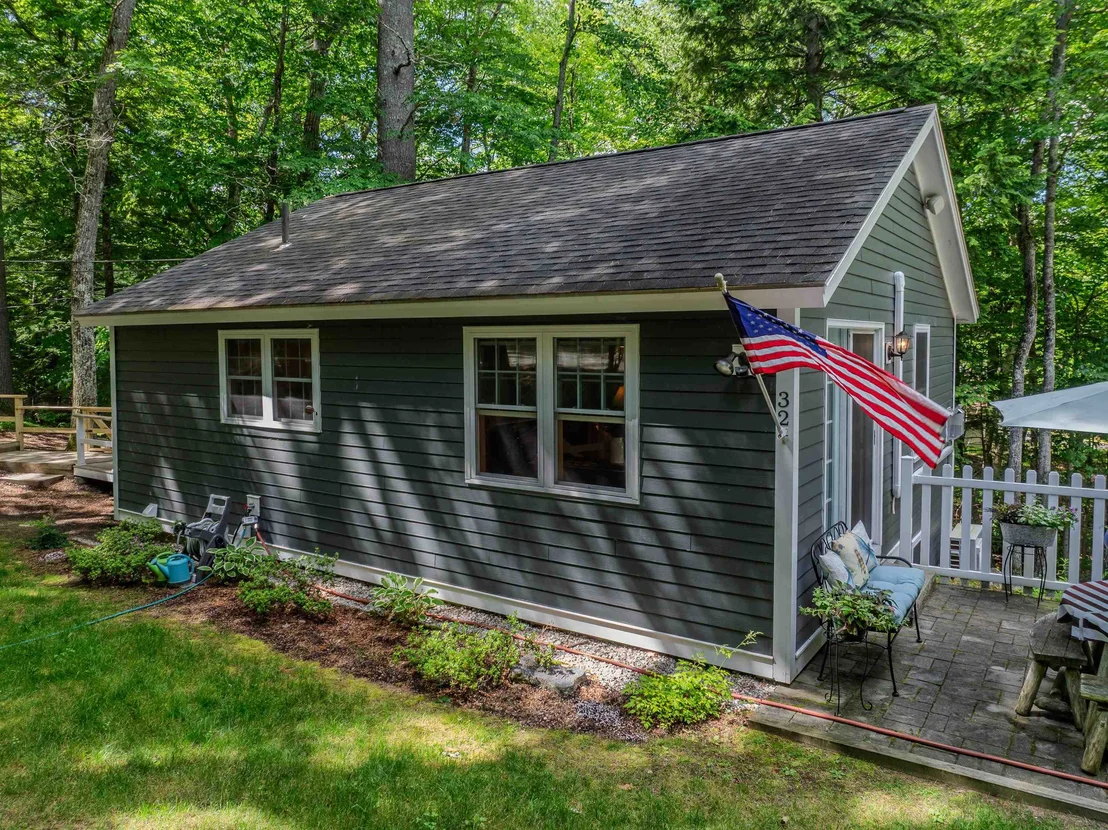 Photo of 32 Stoney Brook