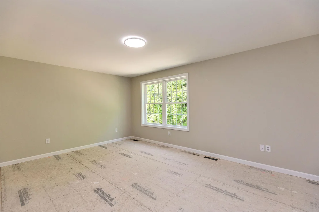 Photo of 32 Deerpoint