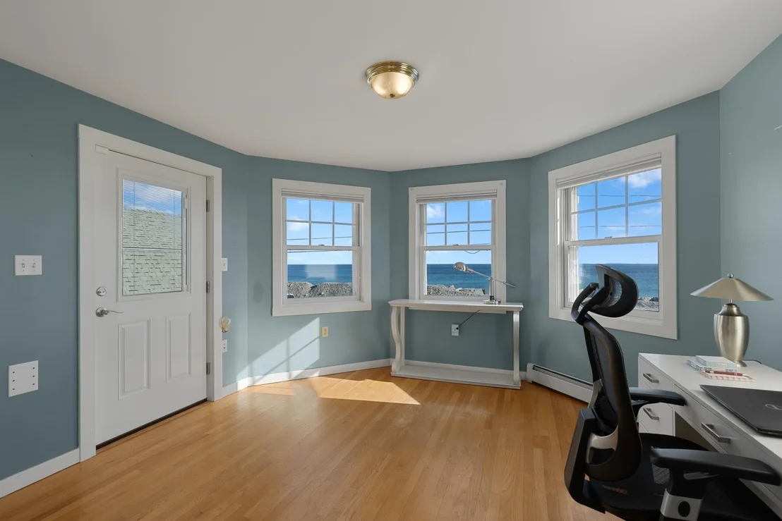 Photo of 1643 Ocean