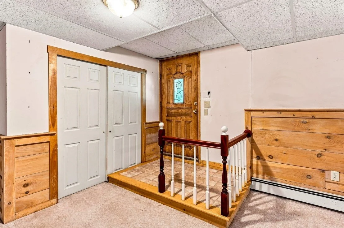 Photo of 35 Route 111