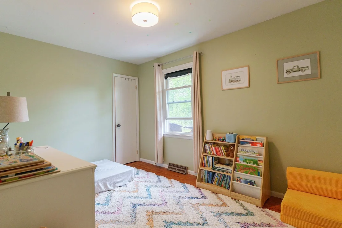 Photo of 2515 Mountain View