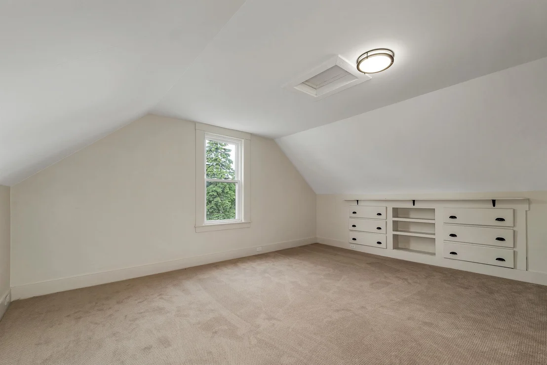 Photo of 33 Spruce