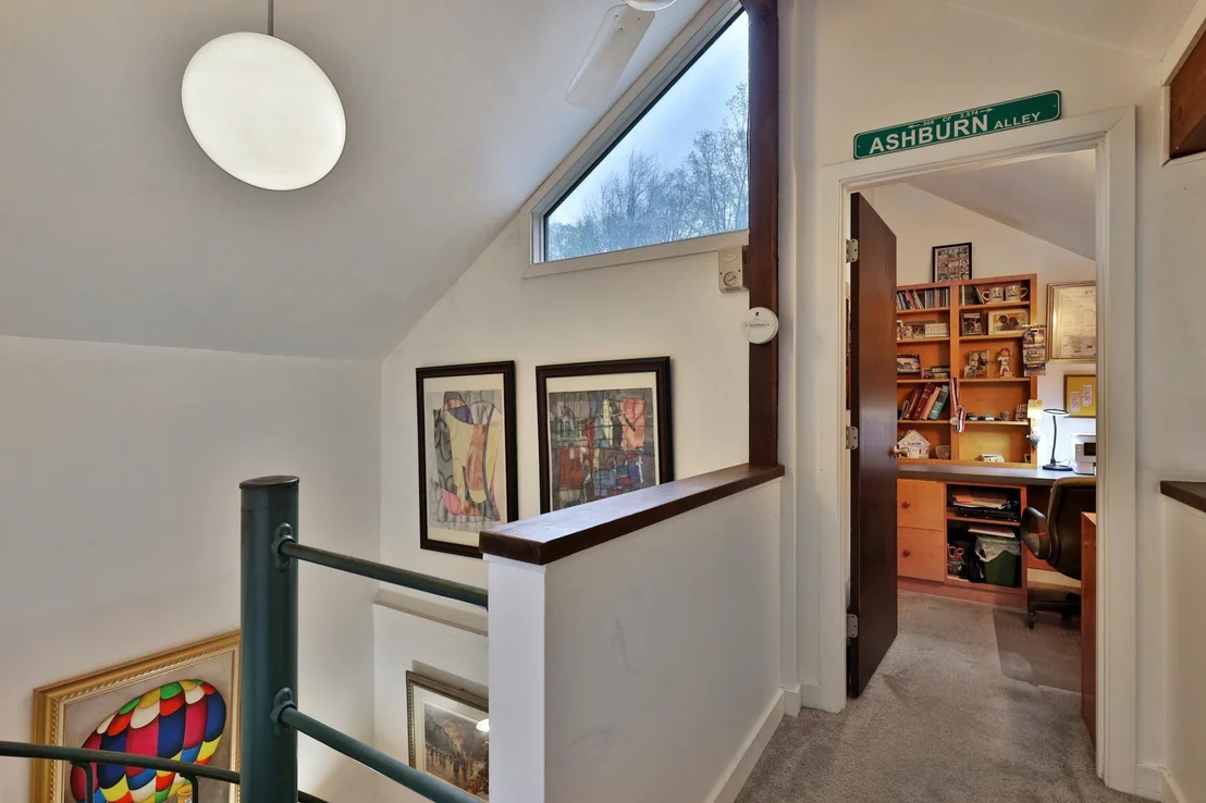 Photo of 30 Ridge