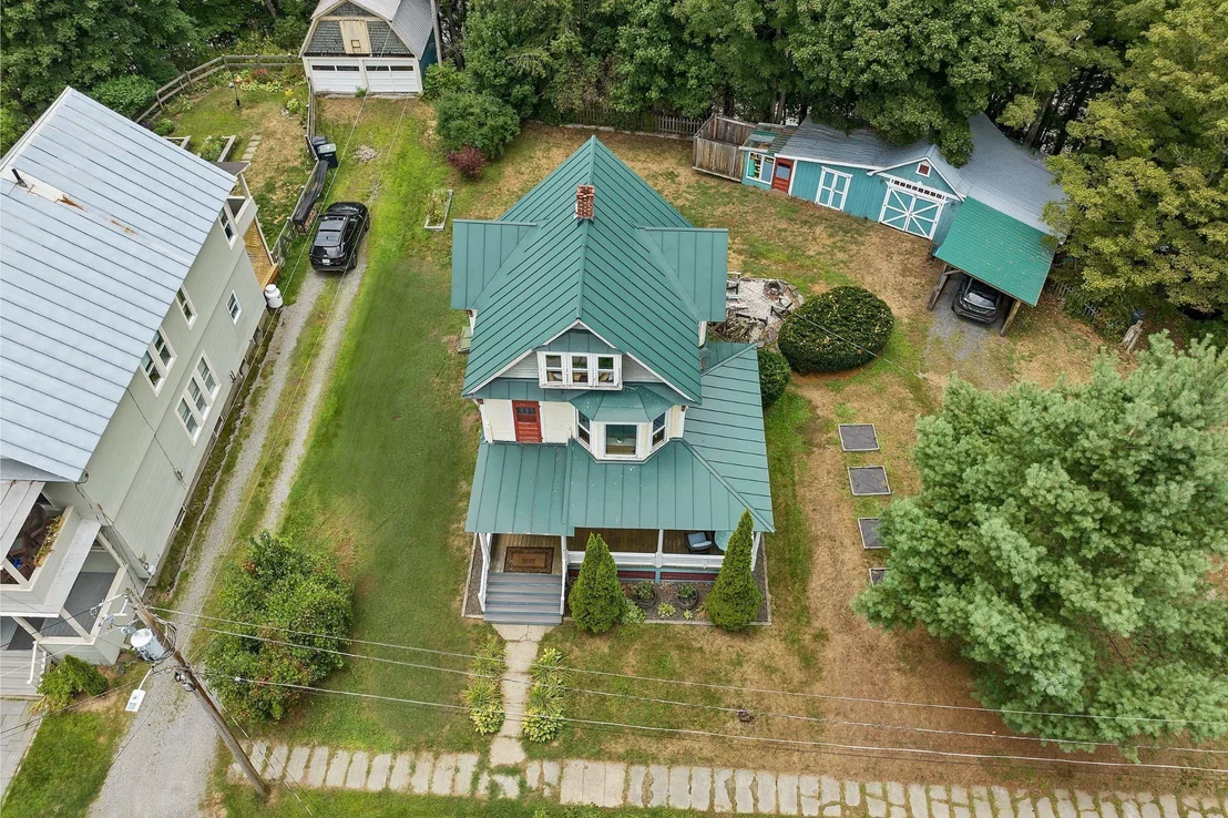 Photo of 4 Emerson