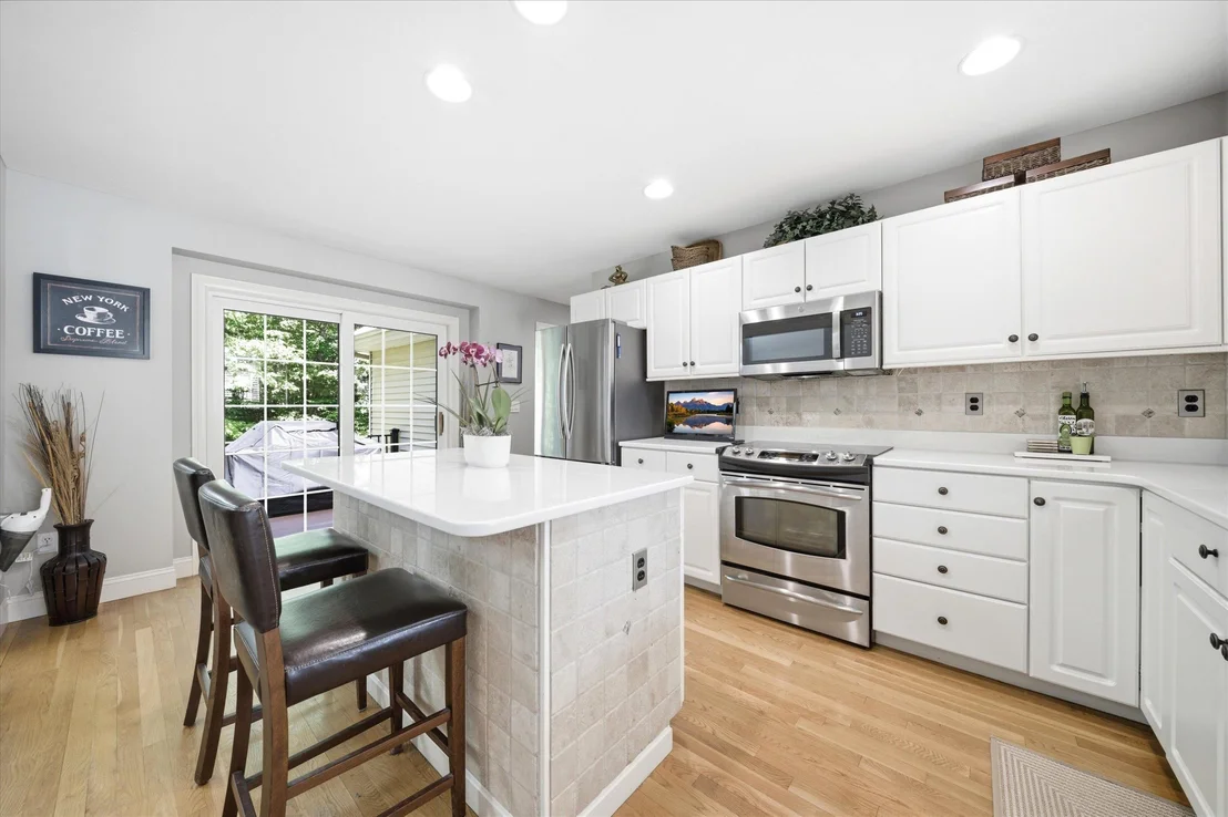 Photo of 9 Danforth