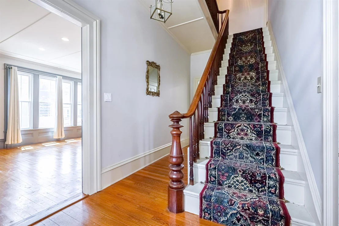 Photo of 8 Grove