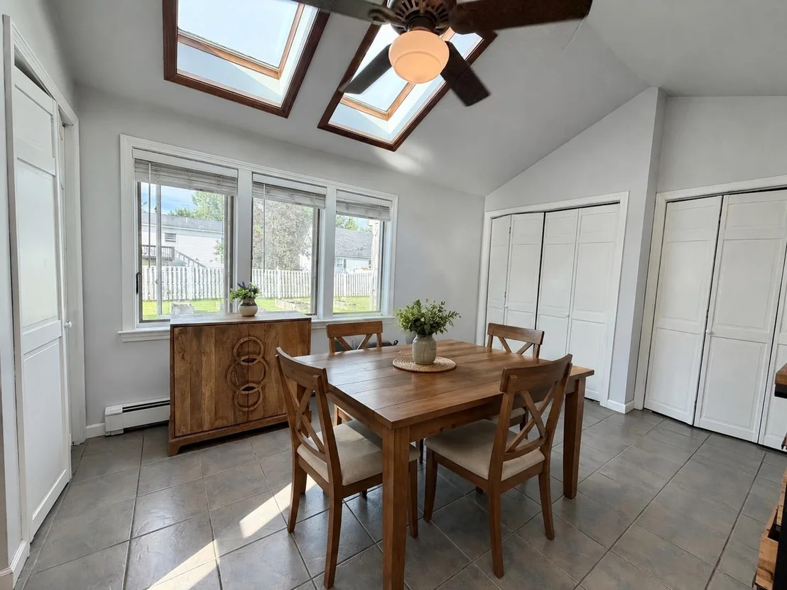 Photo of 23 Guyette