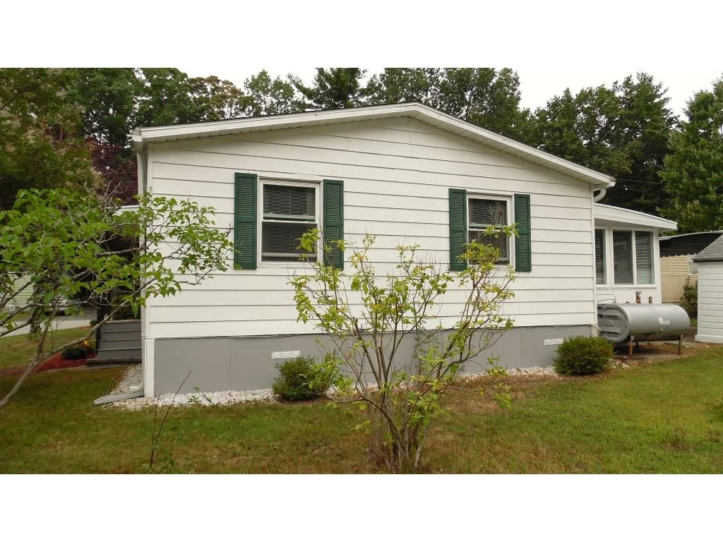 Photo of 235 Robin Hood Dr
