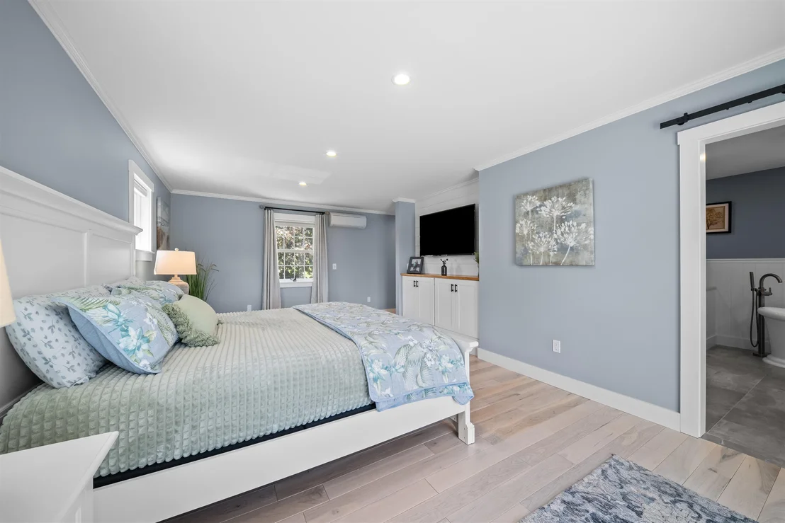 Photo of 232 Dover Point