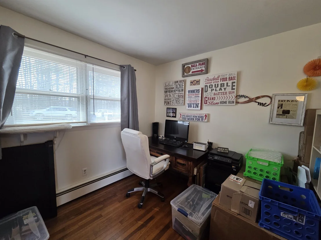 Photo of 11 Bryant