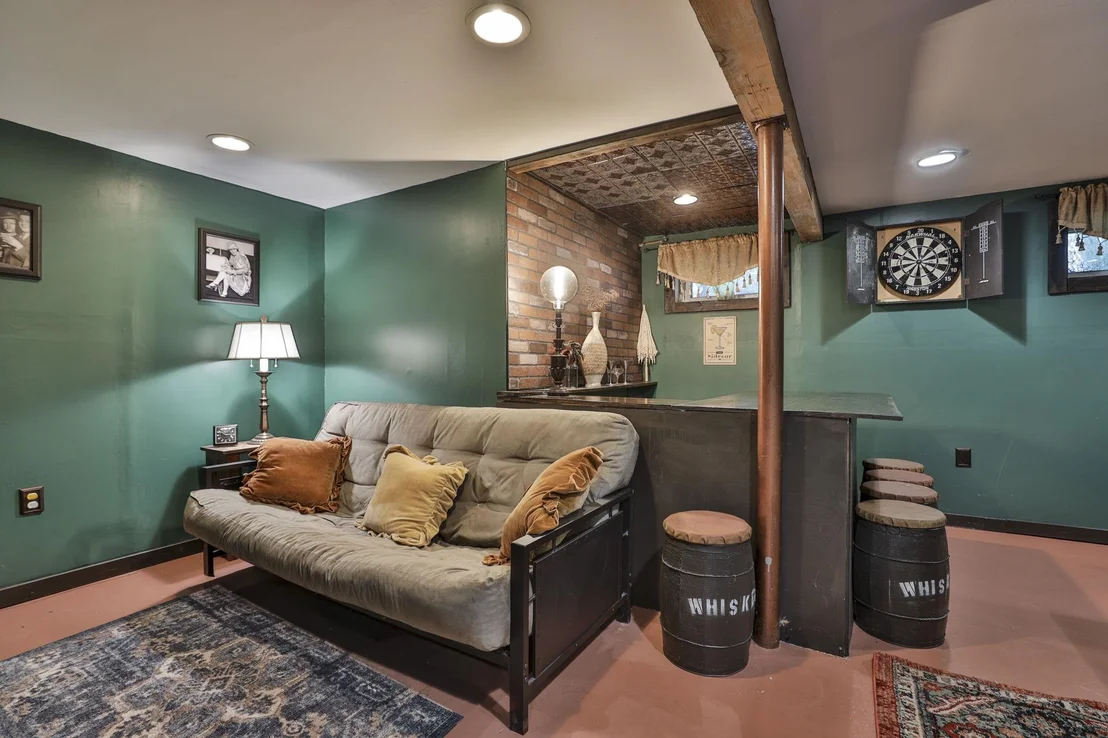 Photo of 24 Beaver Brook