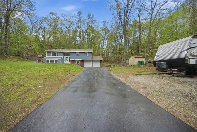 Photo of 10 Hillside